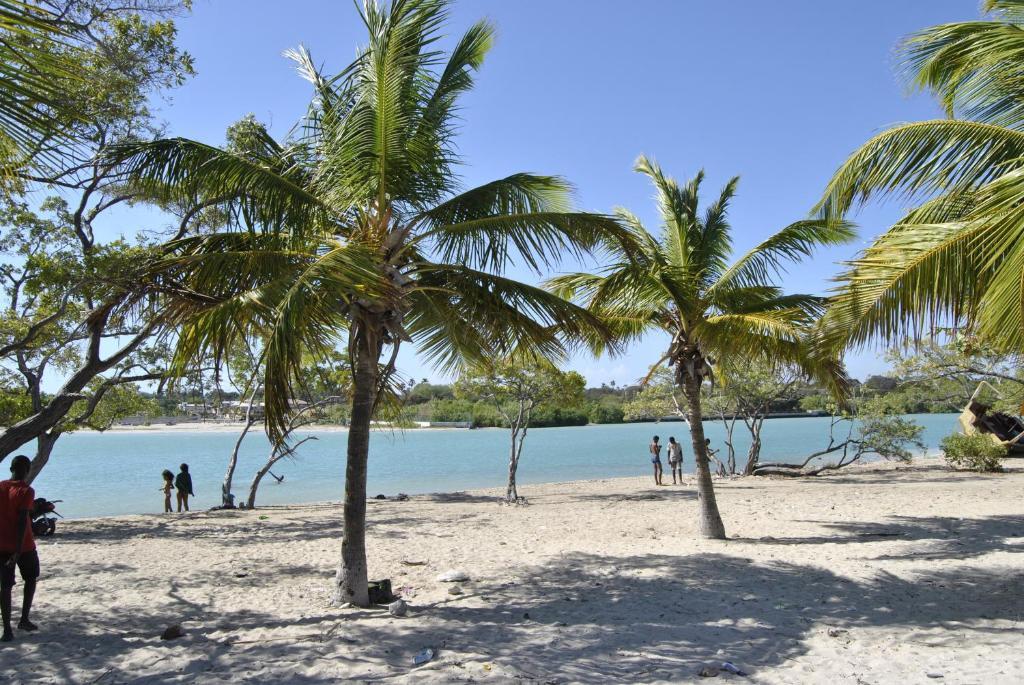 Hotel Loro Tuerto Barahona ภายนอก รูปภาพ