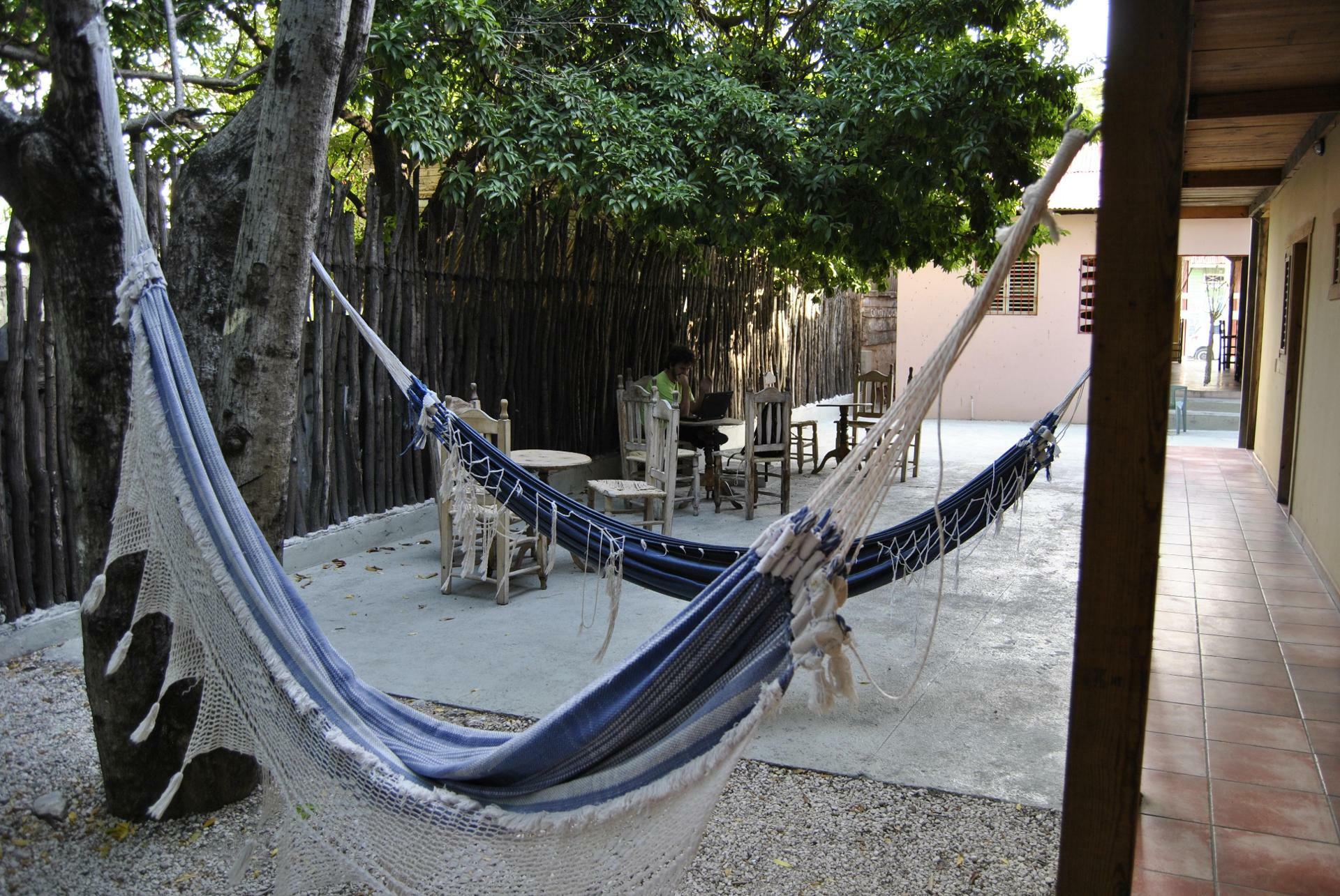 Hotel Loro Tuerto Barahona ภายนอก รูปภาพ
